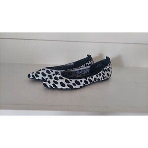 Journee Collection Karise Flat/NWOB, Size 6.5